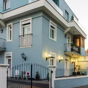 Blue House Apartment